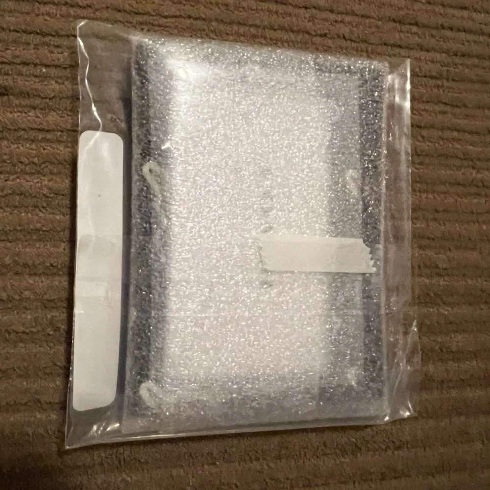 Coach Slim Id Card Case With Heart Bolt Print nwt in packaging - Picture 4 of 4
